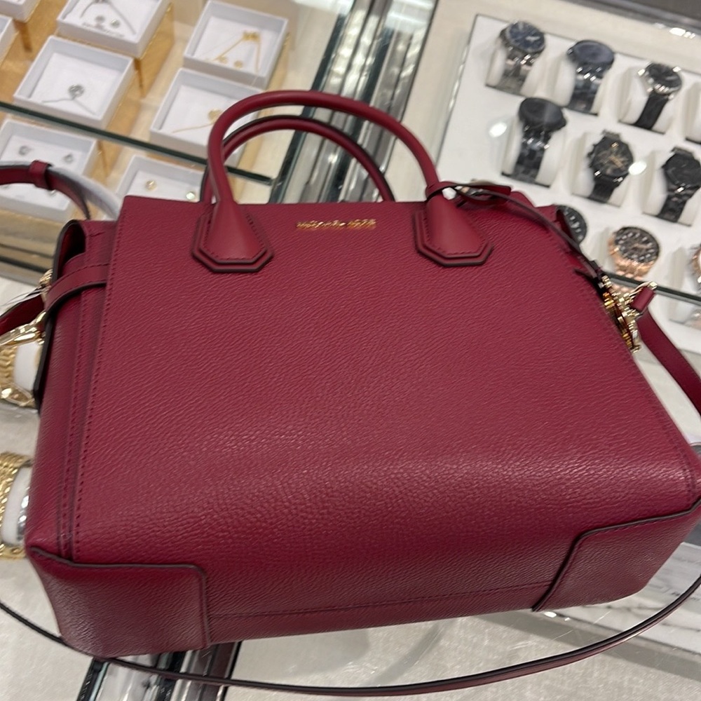 MICHAEL KORS
Mercer Medium Two-Tone Pebbled Leather Belted Satchel
Mulberry - Picture 14 of 16